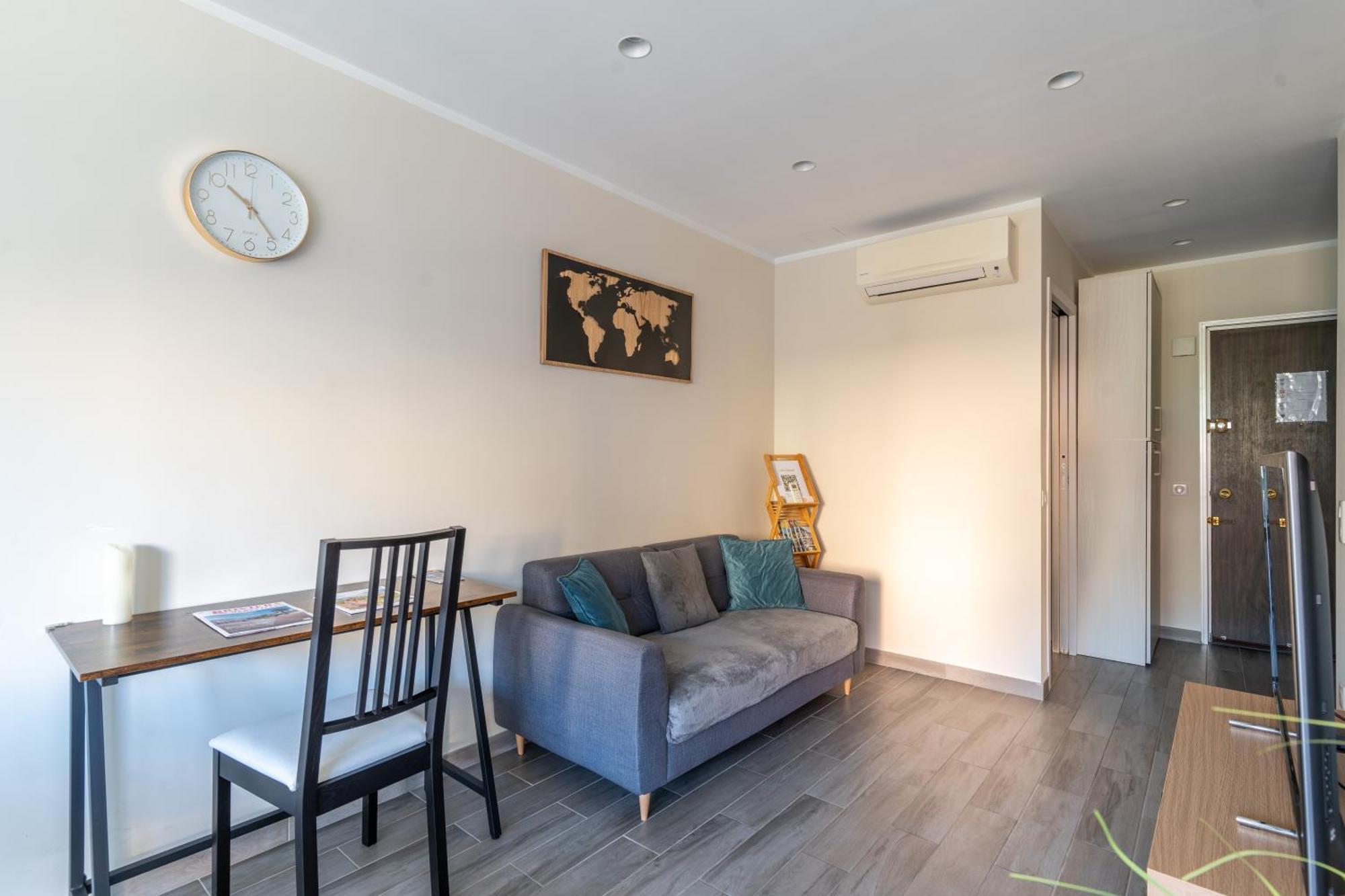 Fabuleux Appartement 2 Personnes Au Coeur De Menton, Climatise Et Proche Gares Routiere Et Sncf Exterior foto